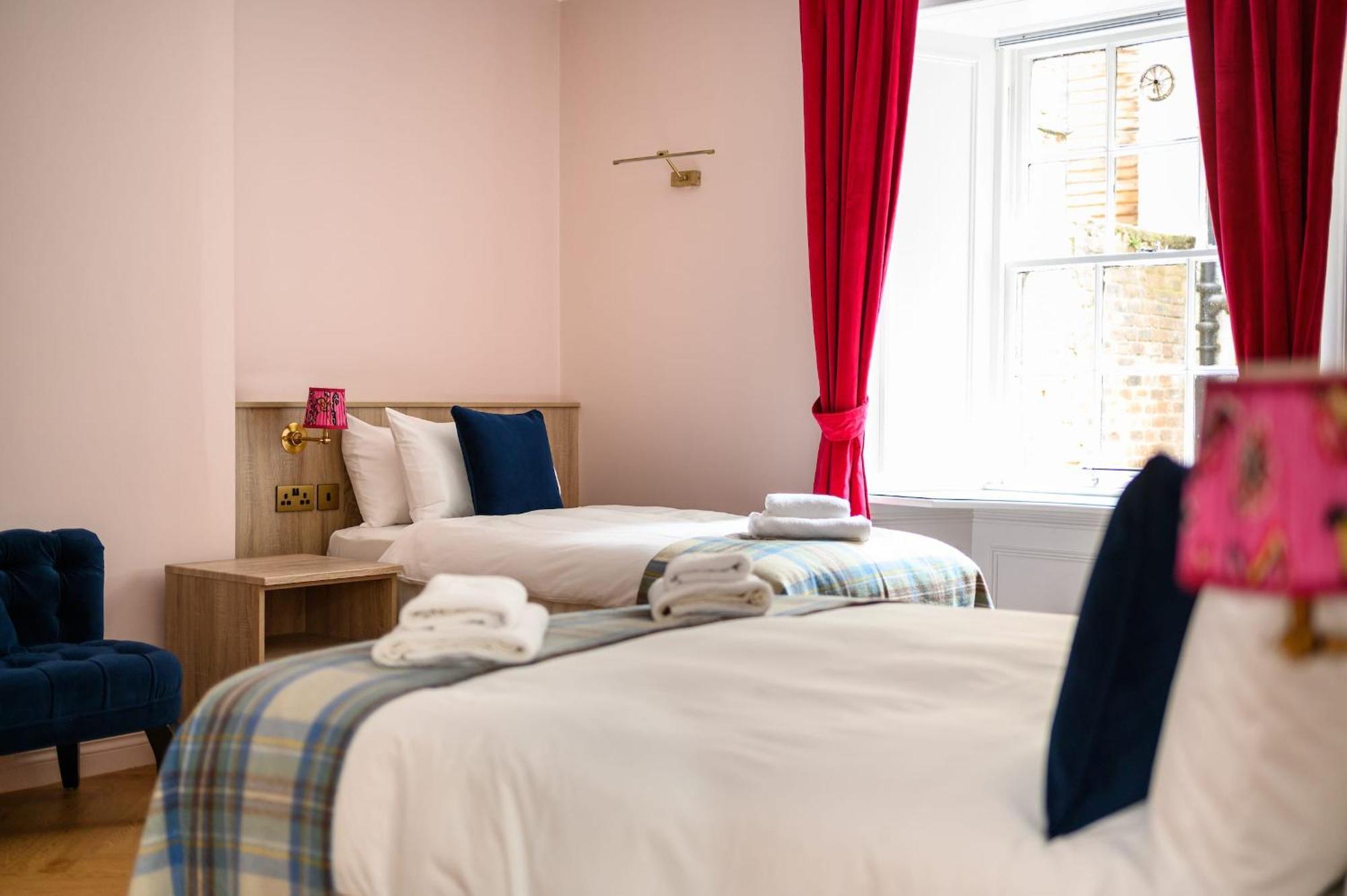 Queen Charlotte Guesthouse Эдинбург Экстерьер фото