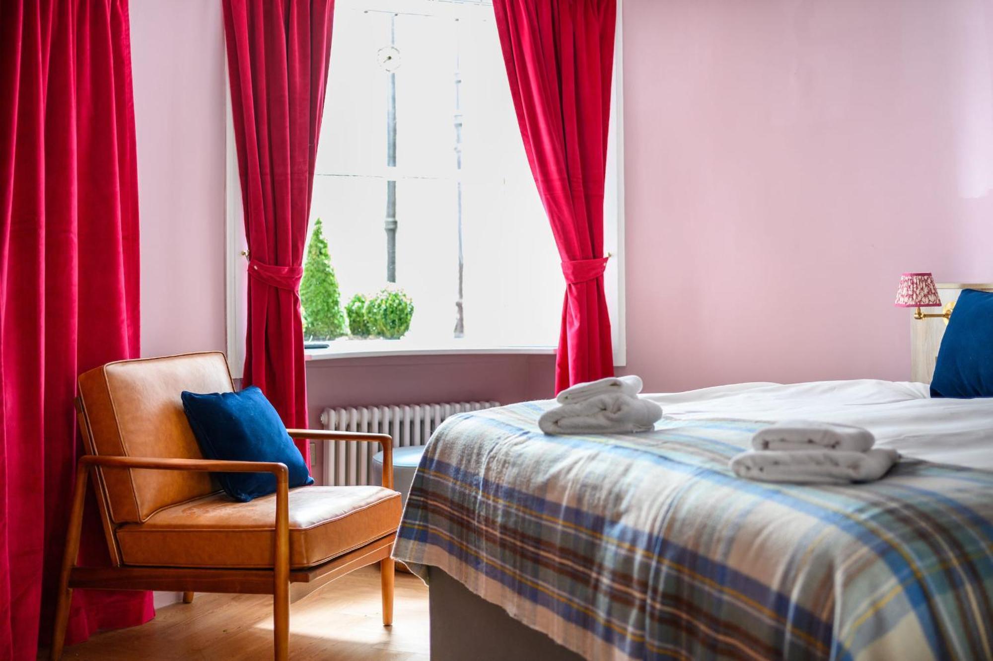 Queen Charlotte Guesthouse Эдинбург Экстерьер фото