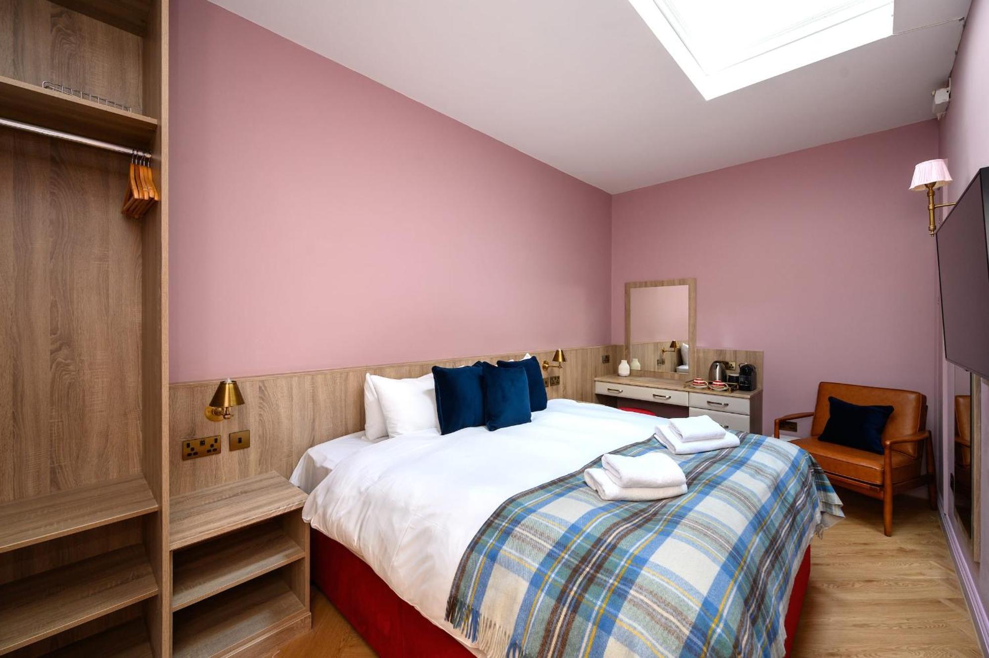 Queen Charlotte Guesthouse Эдинбург Экстерьер фото