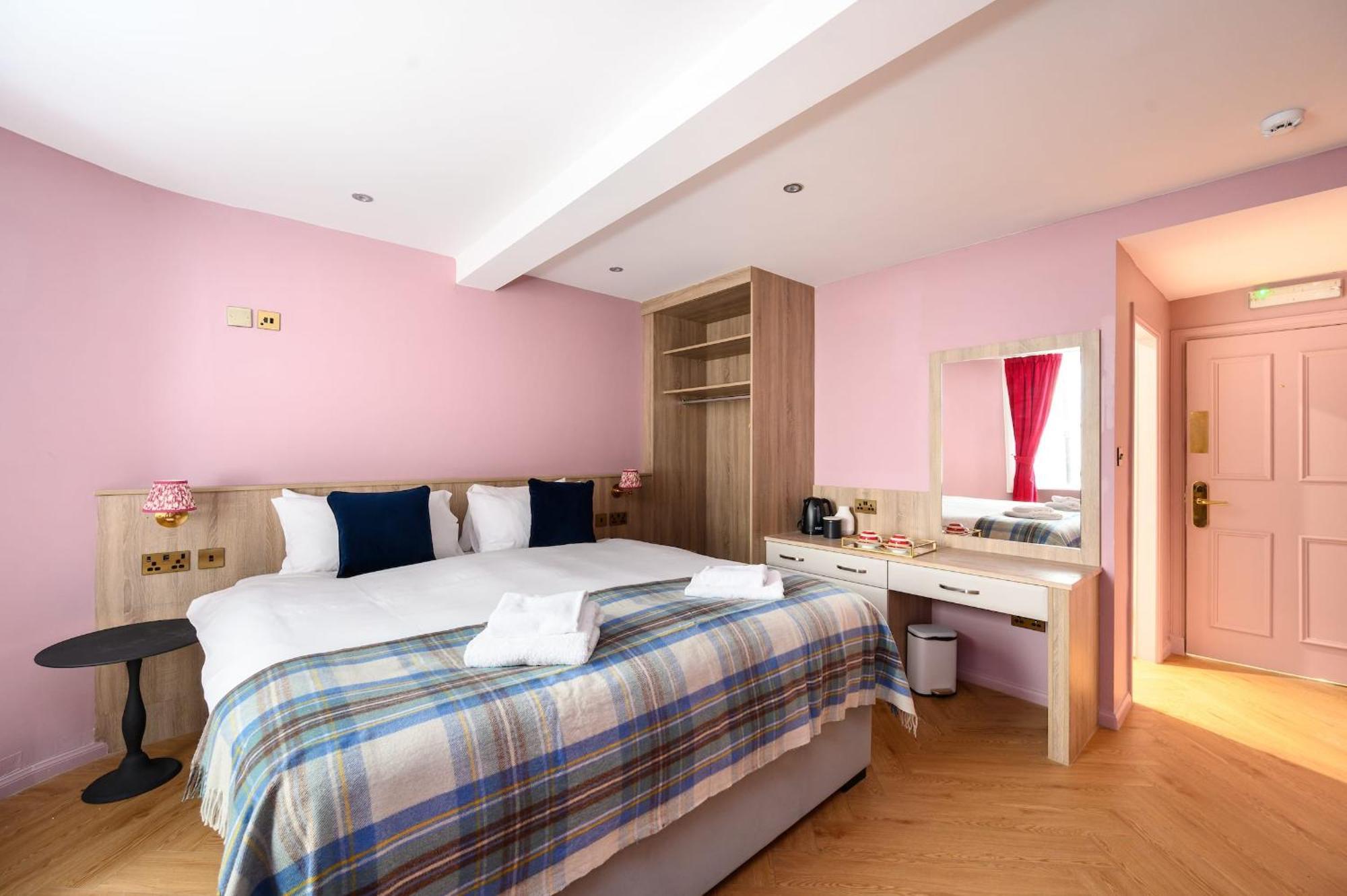 Queen Charlotte Guesthouse Эдинбург Экстерьер фото