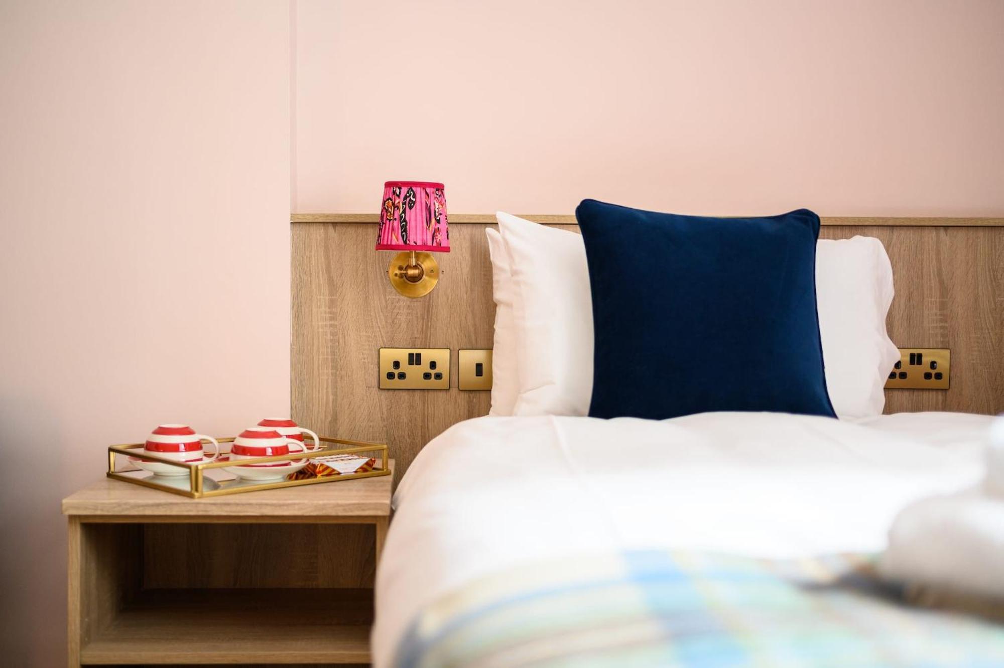 Queen Charlotte Guesthouse Эдинбург Экстерьер фото