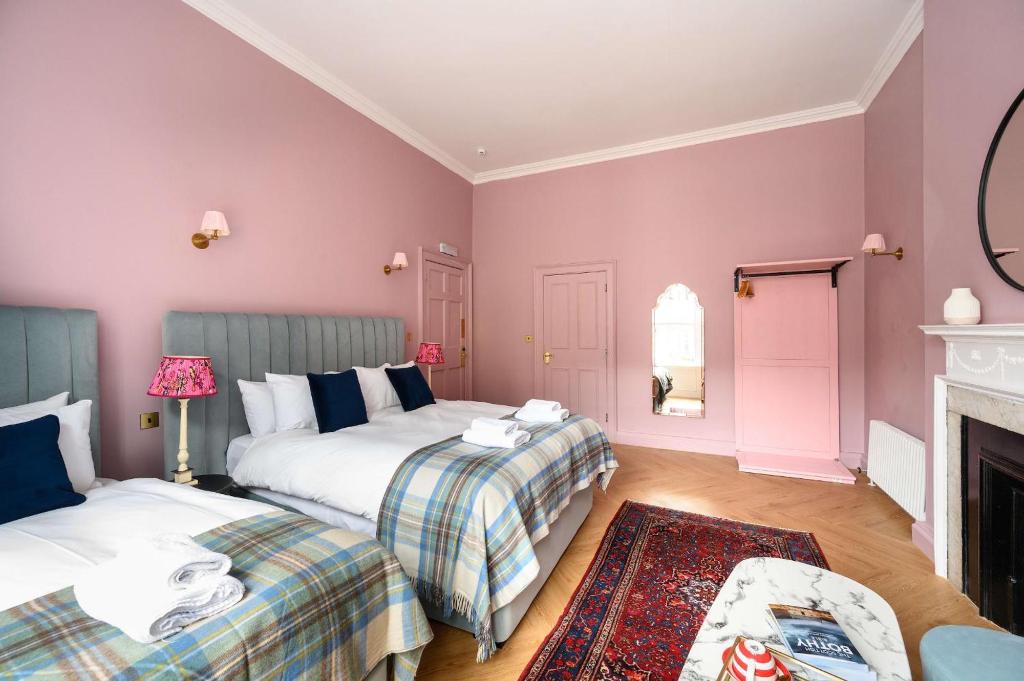 Queen Charlotte Guesthouse Эдинбург Экстерьер фото
