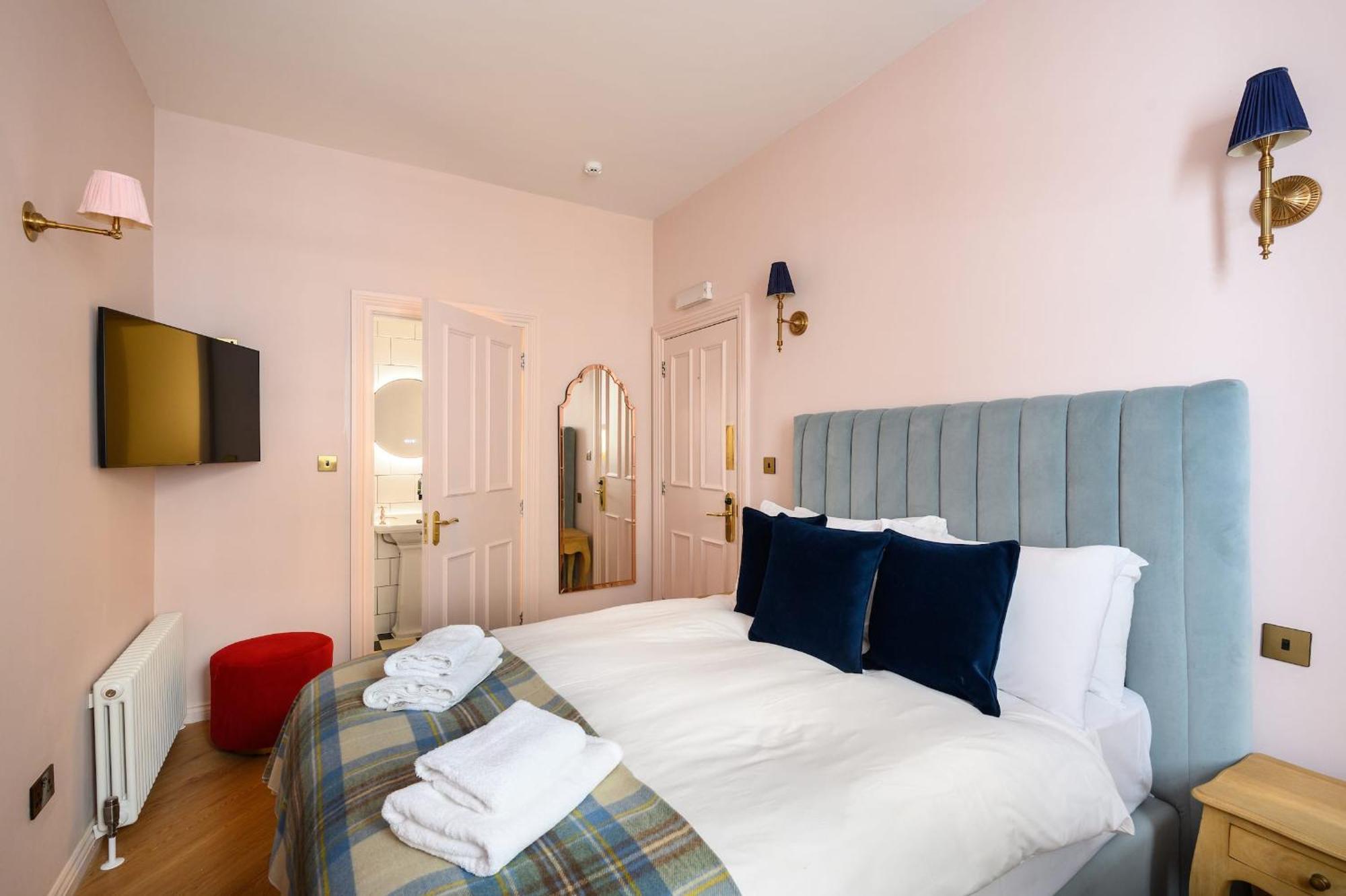 Queen Charlotte Guesthouse Эдинбург Экстерьер фото